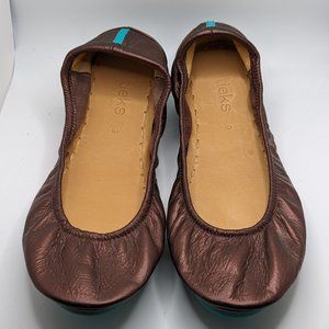 NWOT Tieks ballet flats; Holiday 2018 Raspberry Truffle, size 9